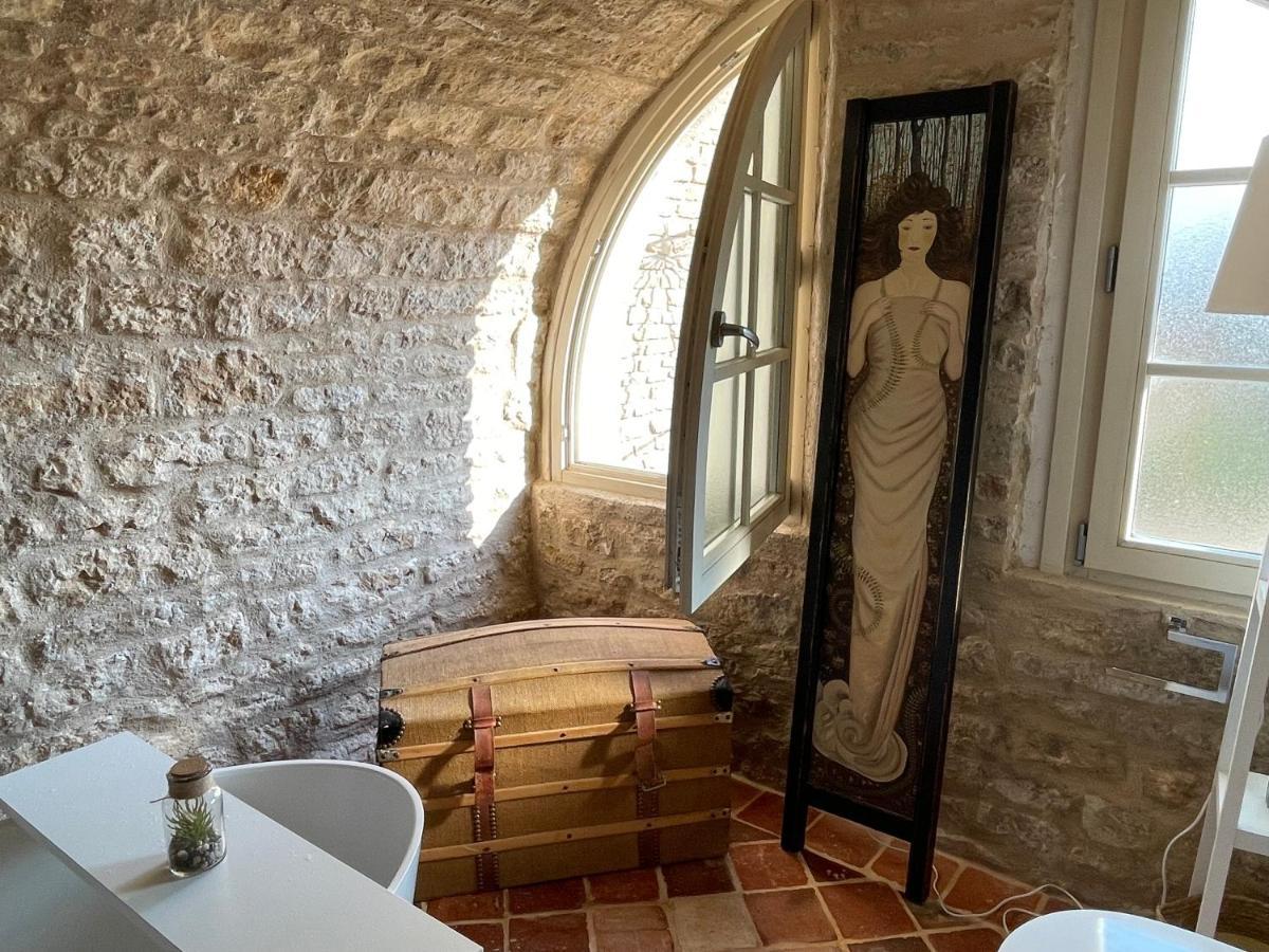 L'Orangerie Bed and Breakfast Neufchâteau Exteriör bild